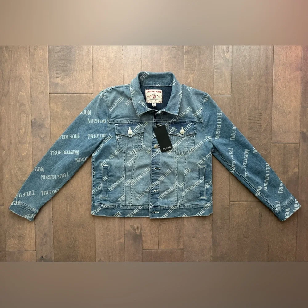 NWT True Religion Allover Logo Relaxed Trucker Jacket - Picture 5 of 16